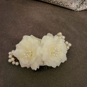 Handmade gardenia and pearl hair comb
